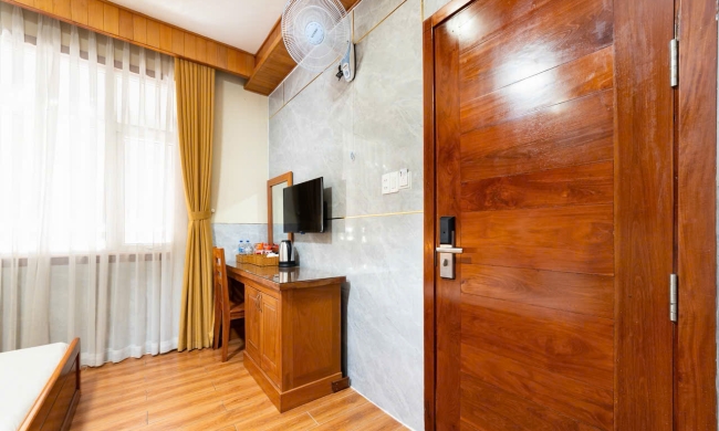 Family Room - CN1